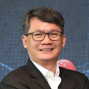 Dr Lester M. Tan